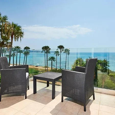 Azura Sunrise Villa *
