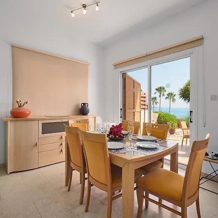 Azura Sunrise By Ezoria コーラル・ベイ