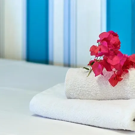 Villa Azura Sunrise By Ezoria *