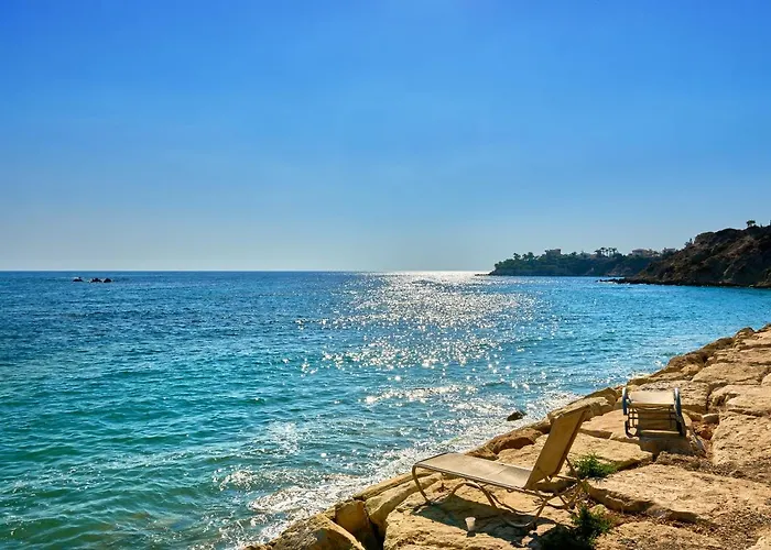 Villa Azura Sunrise By Ezoria