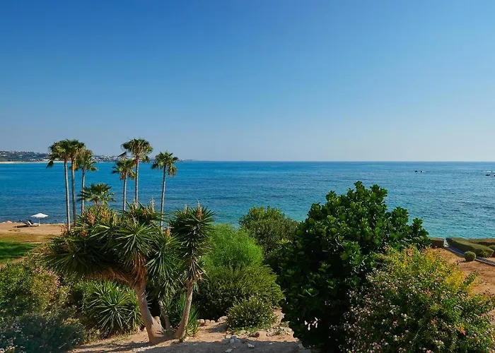 Azura Sunrise By Ezoria Villa